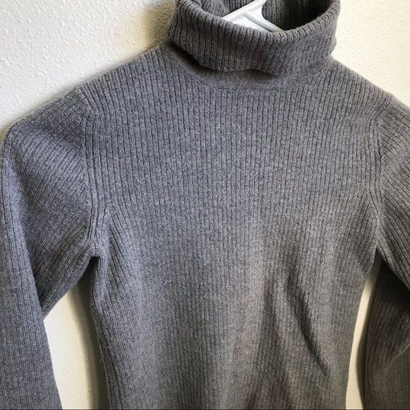 Classiques Entier Grey Turtleneck Sweater - Picture 2 of 6
